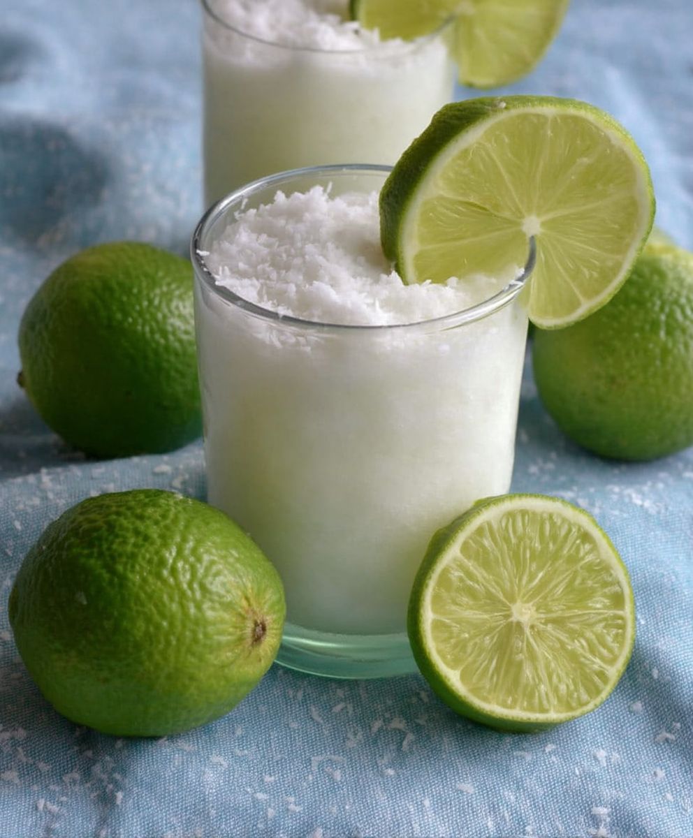 Limonada de Coco Colombian Drink