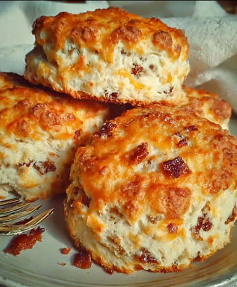 Cheesy Bacon Cream Biscuits