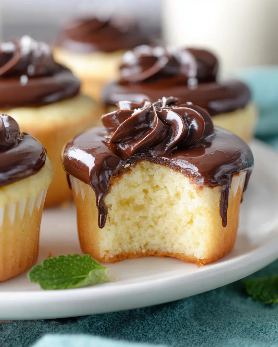 Delicious Boston Cream Pie Cupcakes Recipe to Satisfy Cravings